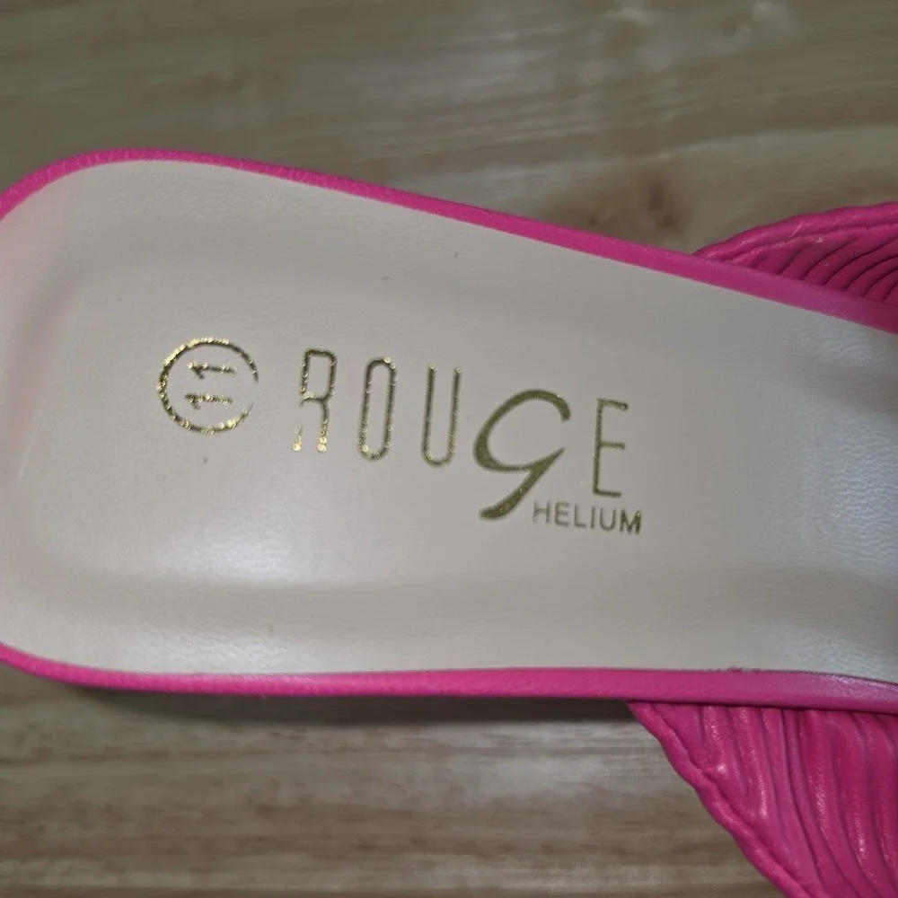 NEW IN BAG Rouge Helium Women's Hot Pink Kitten Heel Sandals Size 11